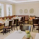 Haus Maria Hotell *